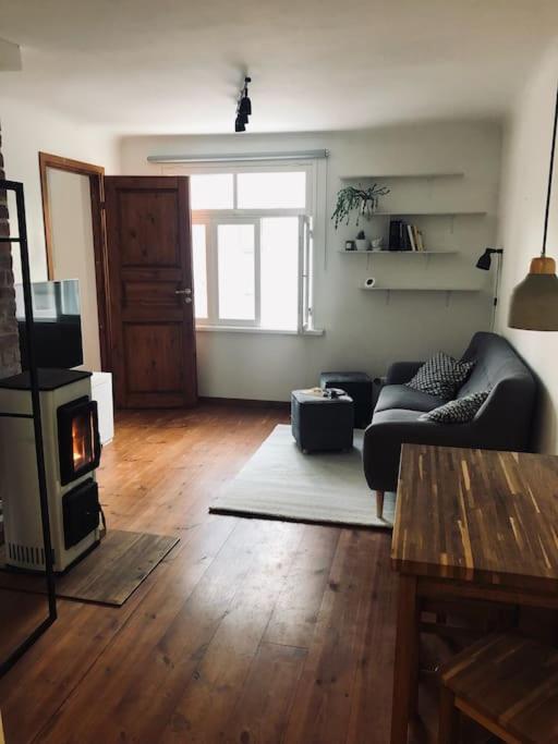 Cozy Apartment Near The City Center Tartu Exterior foto